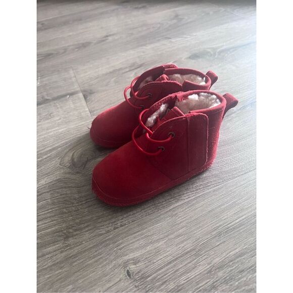 UGG Baby Neumel Boot size 4 - Picture 2 of 6
